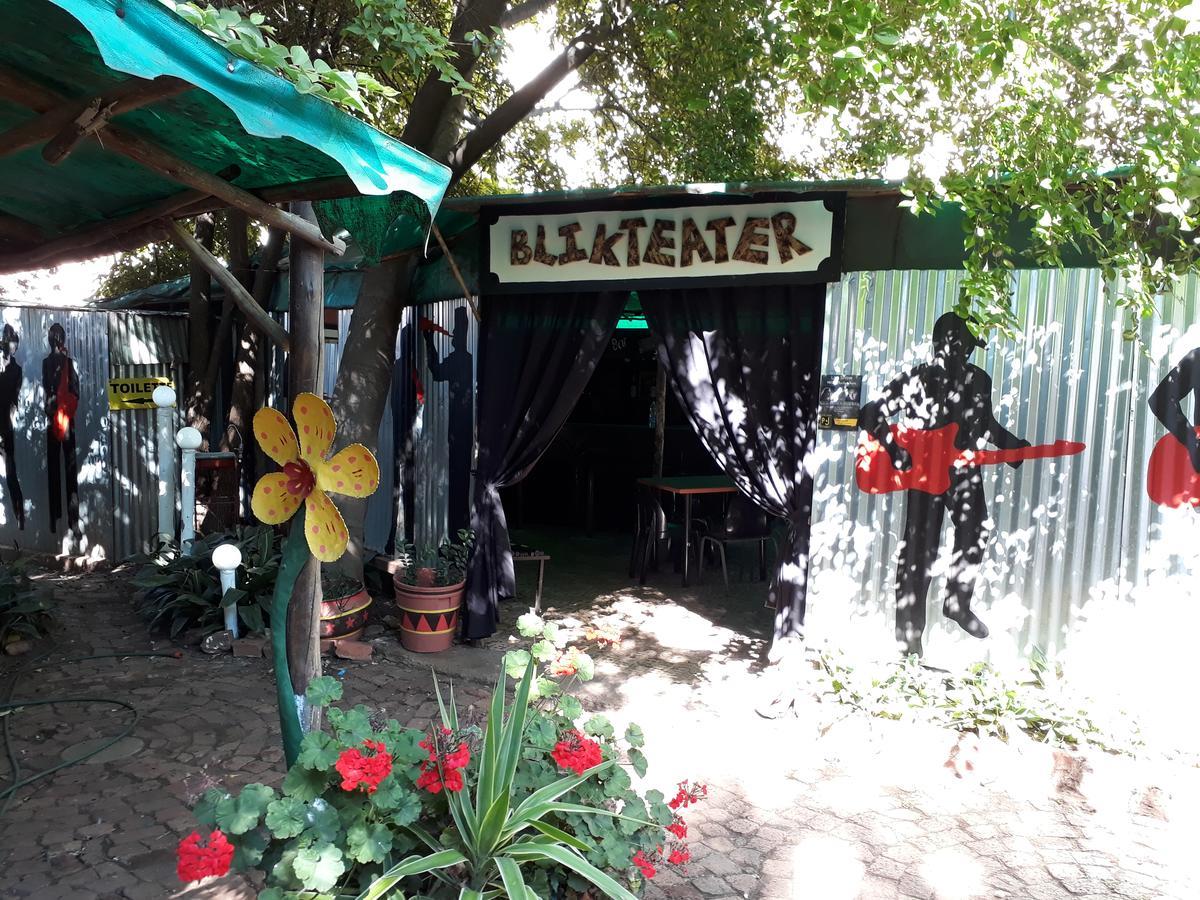 Готель Paljas Backpackers Почефструм Екстер'єр фото